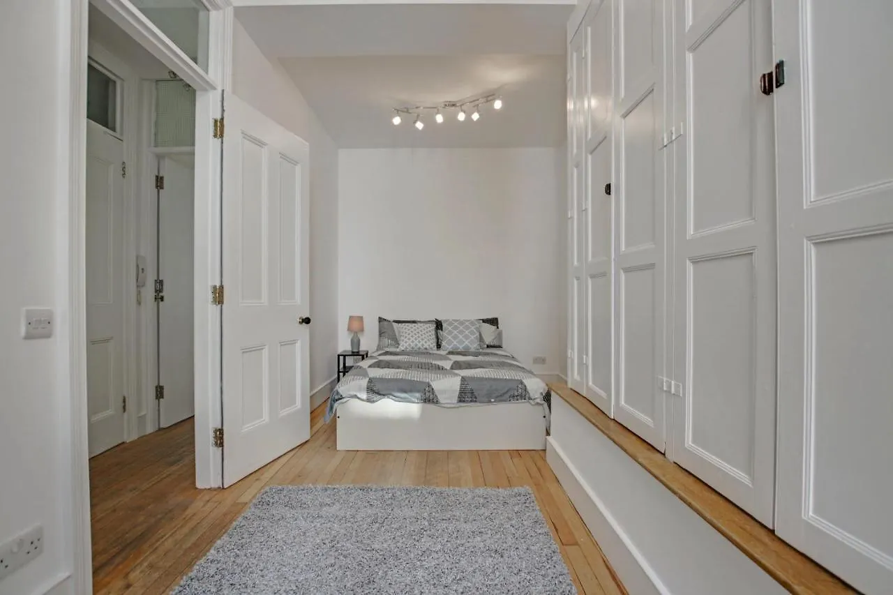 331 Apartment London